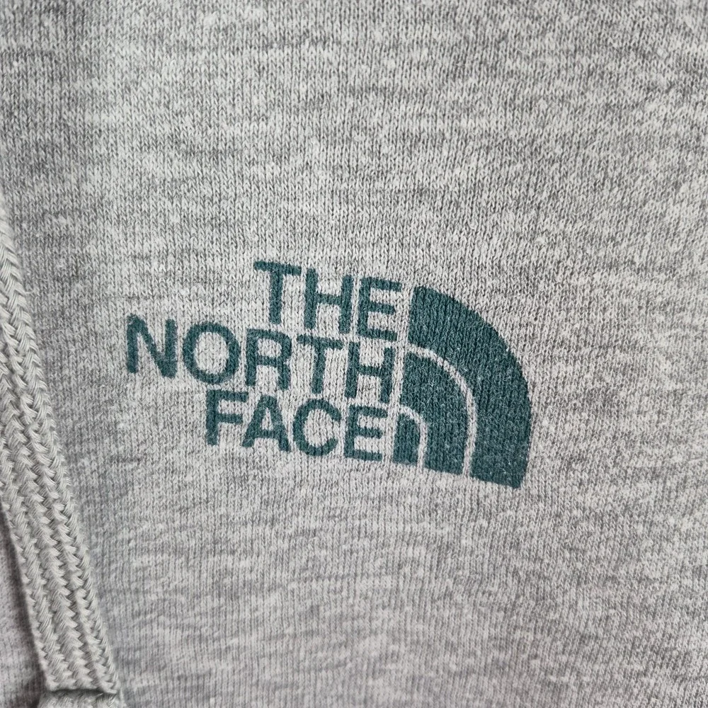 The North Face Gray Hoodie Mens S Never Stop Exploring Logo Pullover Sweatshirt‎
